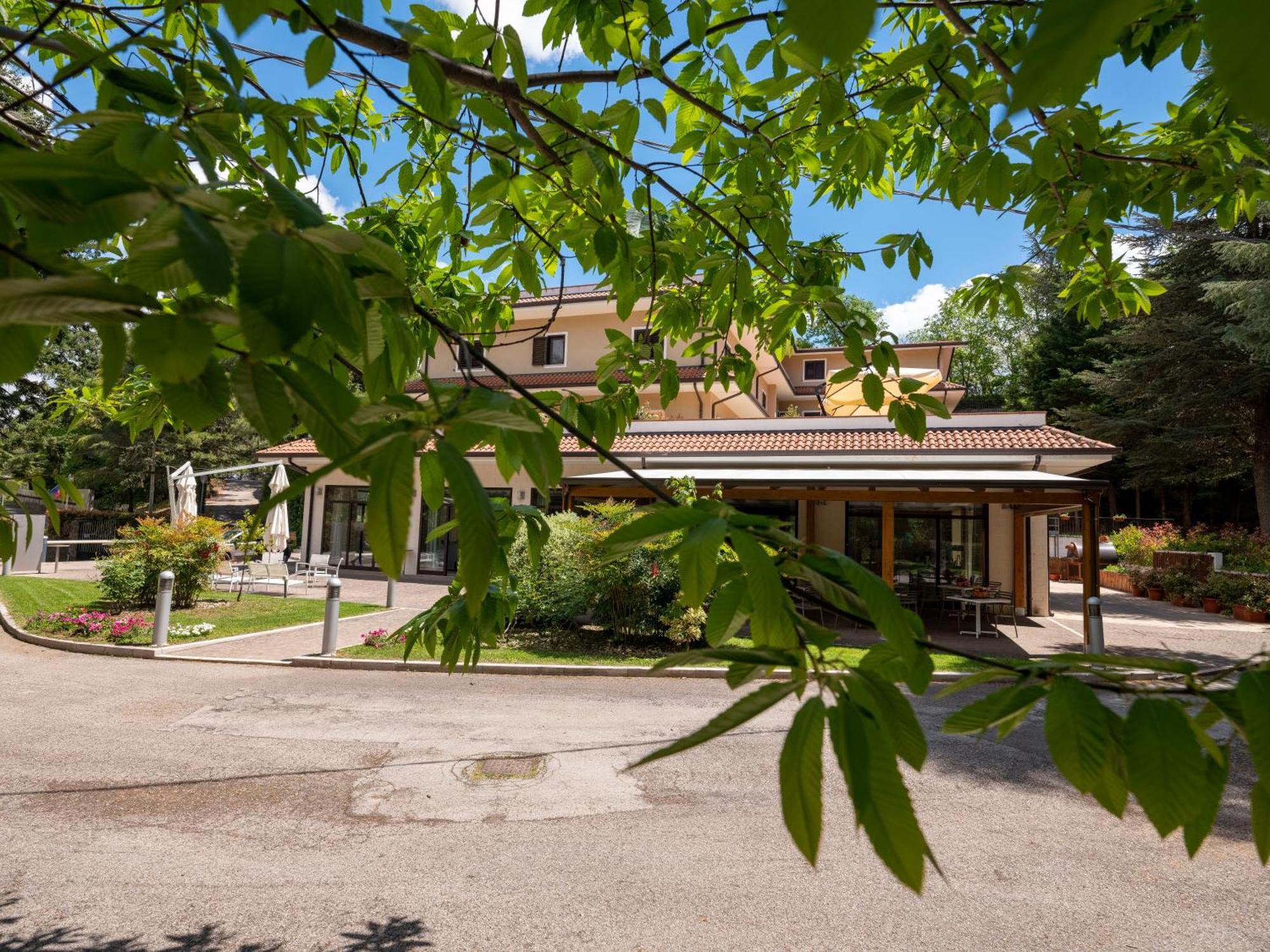 Il Castagneto Hotel Melfi Zewnętrze zdjęcie